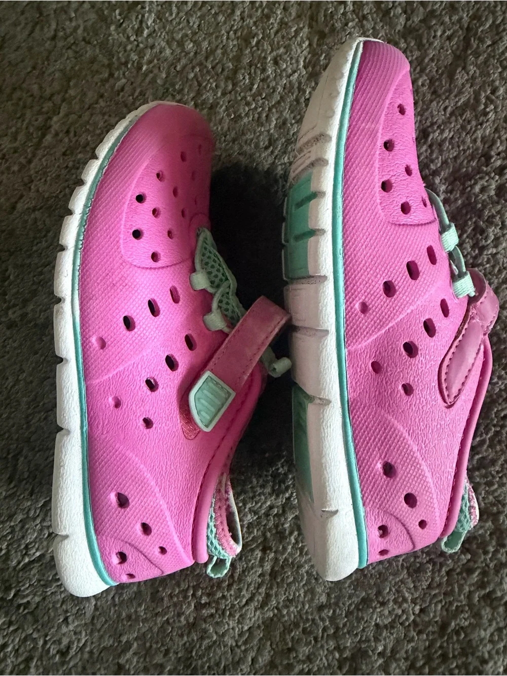 London Fog Clogs Girls' Pink Water Shoes with Aqua Trim and Easy Strap